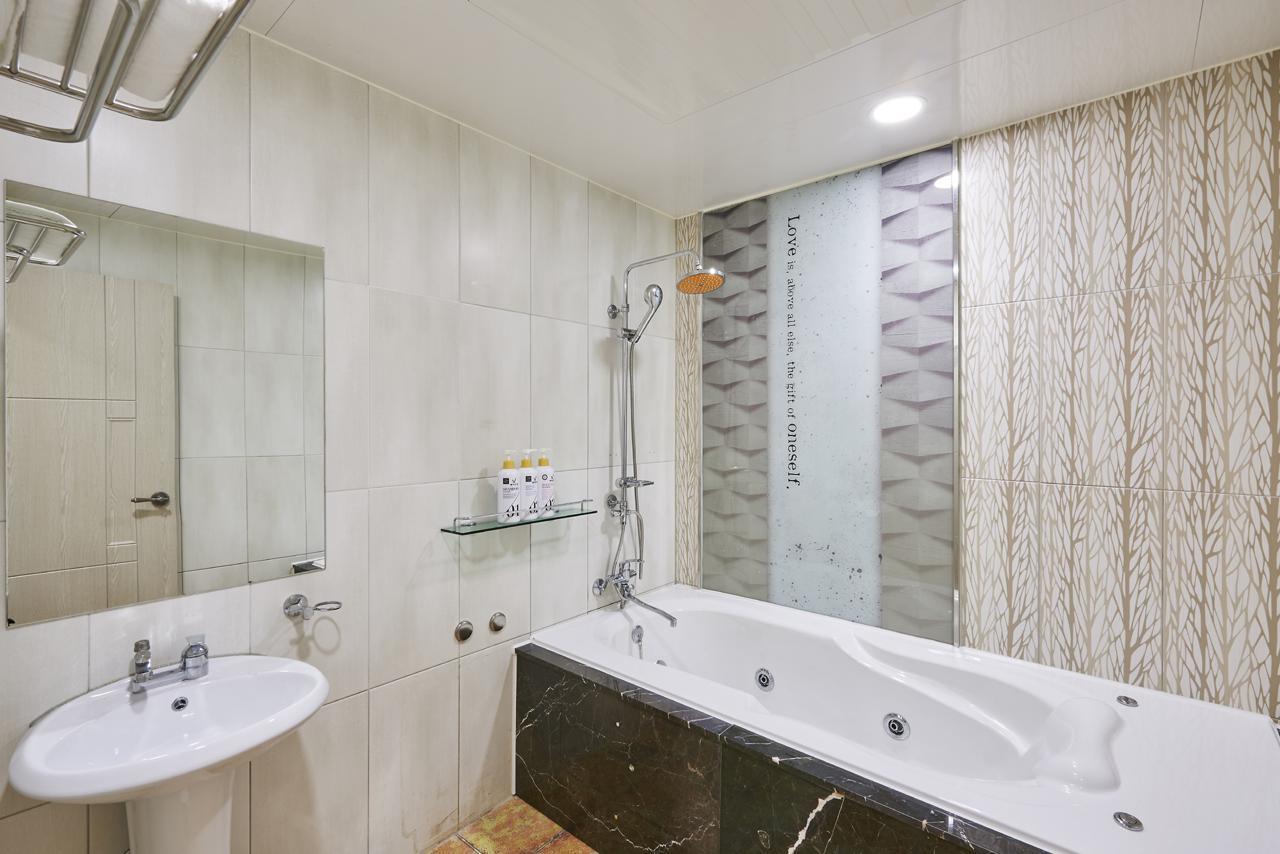 Venture Hotel Gwangju Metropolitan City Εξωτερικό φωτογραφία